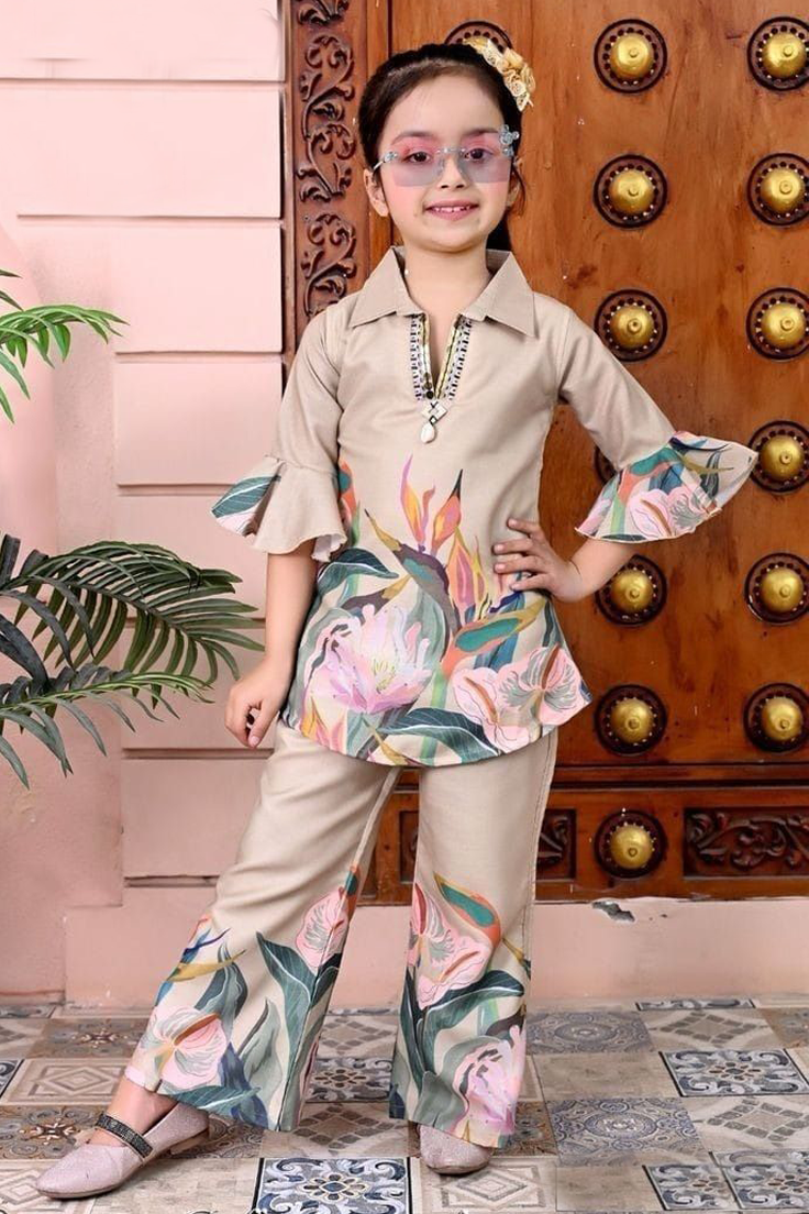 beautiful trending Dress Winter Friendly Kids Girls Co Ords Sets 1968